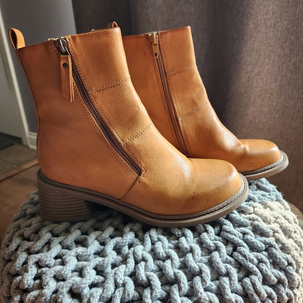 ASOS Avery Trucker Boots- Camel - Picture 2 of 8